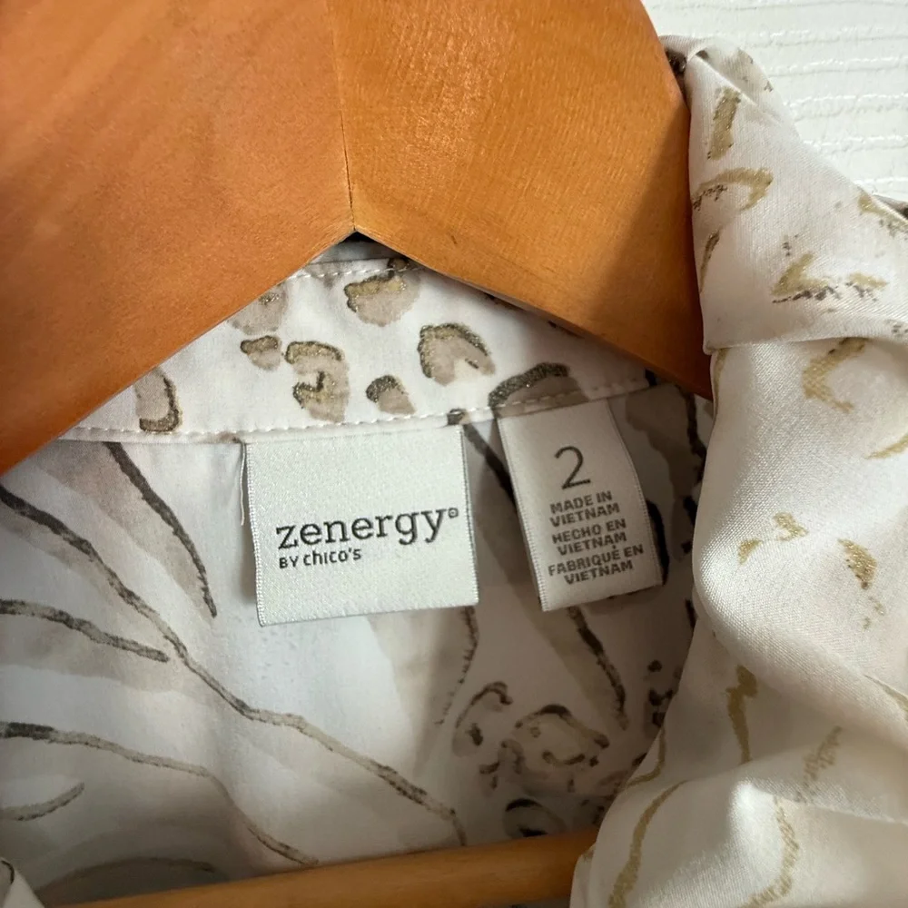 Zenergy by Chico Stylish Animal Print Vest - Picture 2 of 6